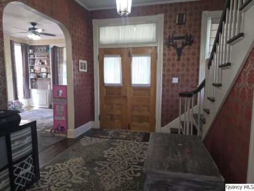 230 Ft. Edwards Drive, Warsaw, IL