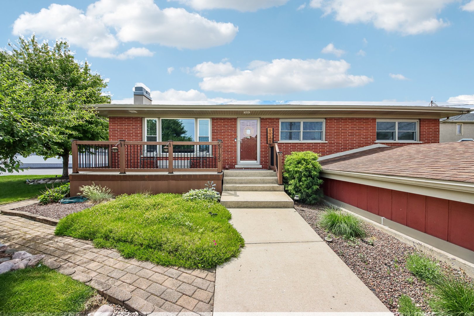 5135 155th Street, Oak Forest, IL