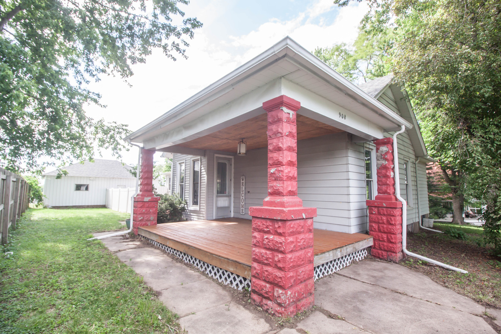 908 4th Street, Orion, IL