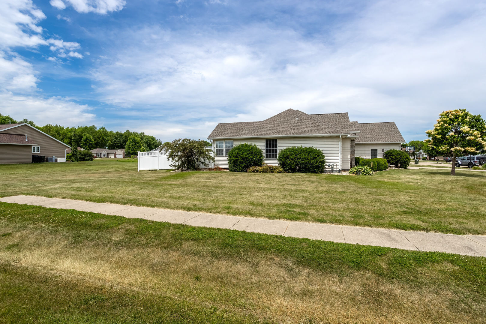 155 Dragonfly Circle, Geneseo, IL