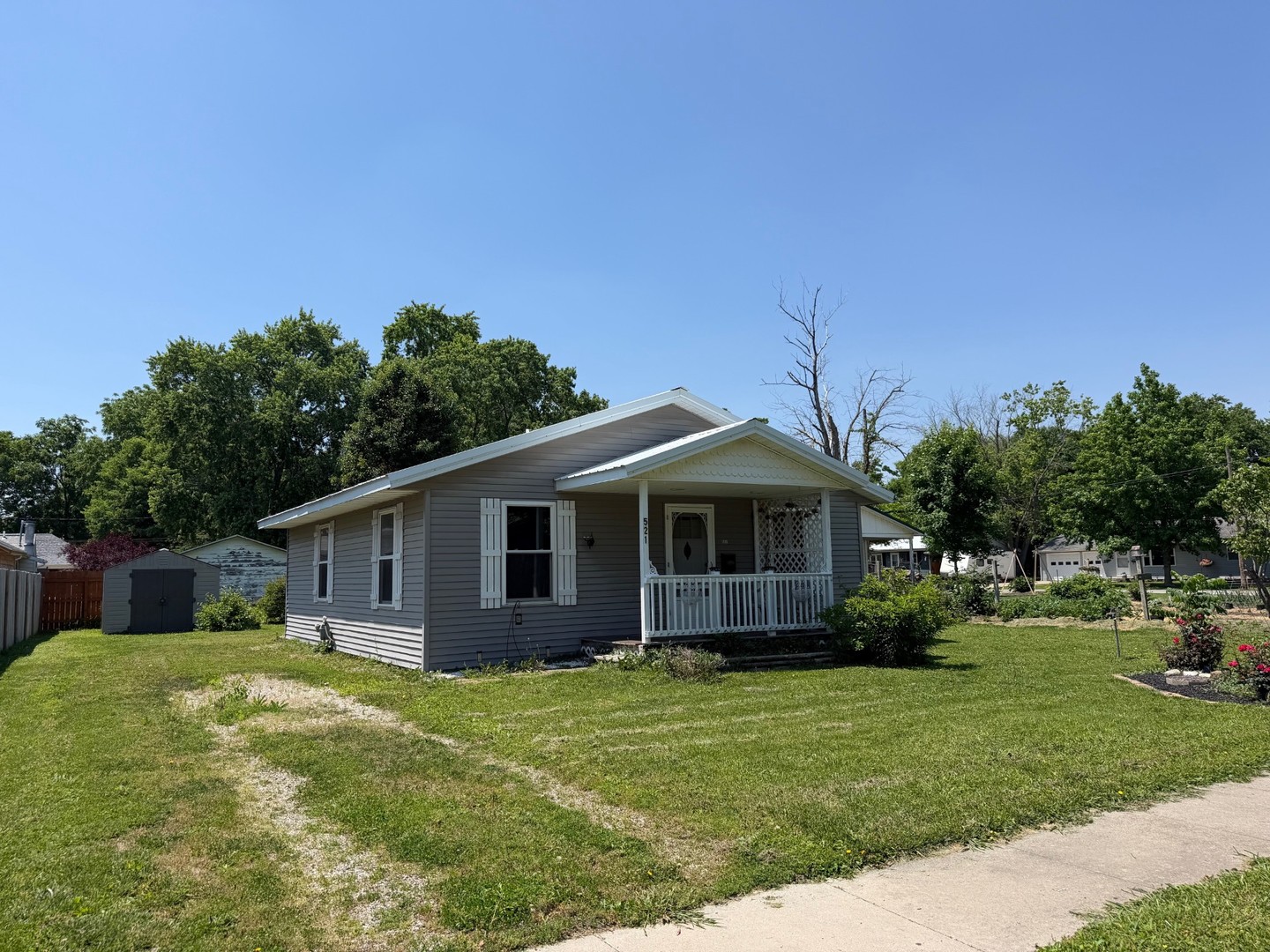 521 N McClellan Street, Sullivan, IL