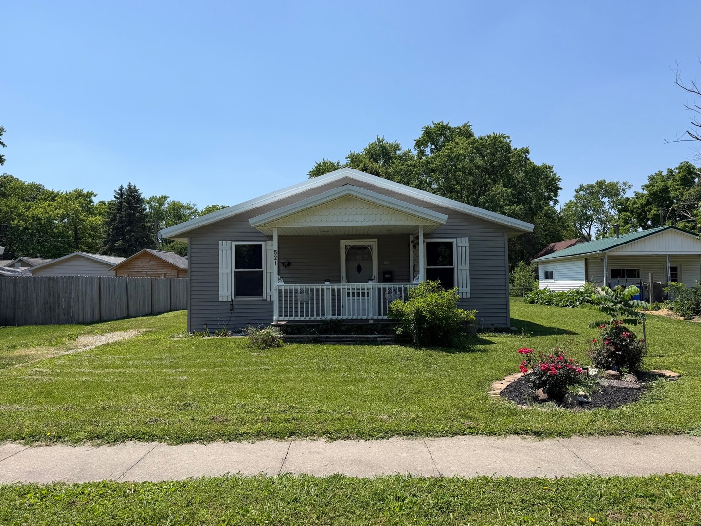 521 N McClellan Street, Sullivan, IL