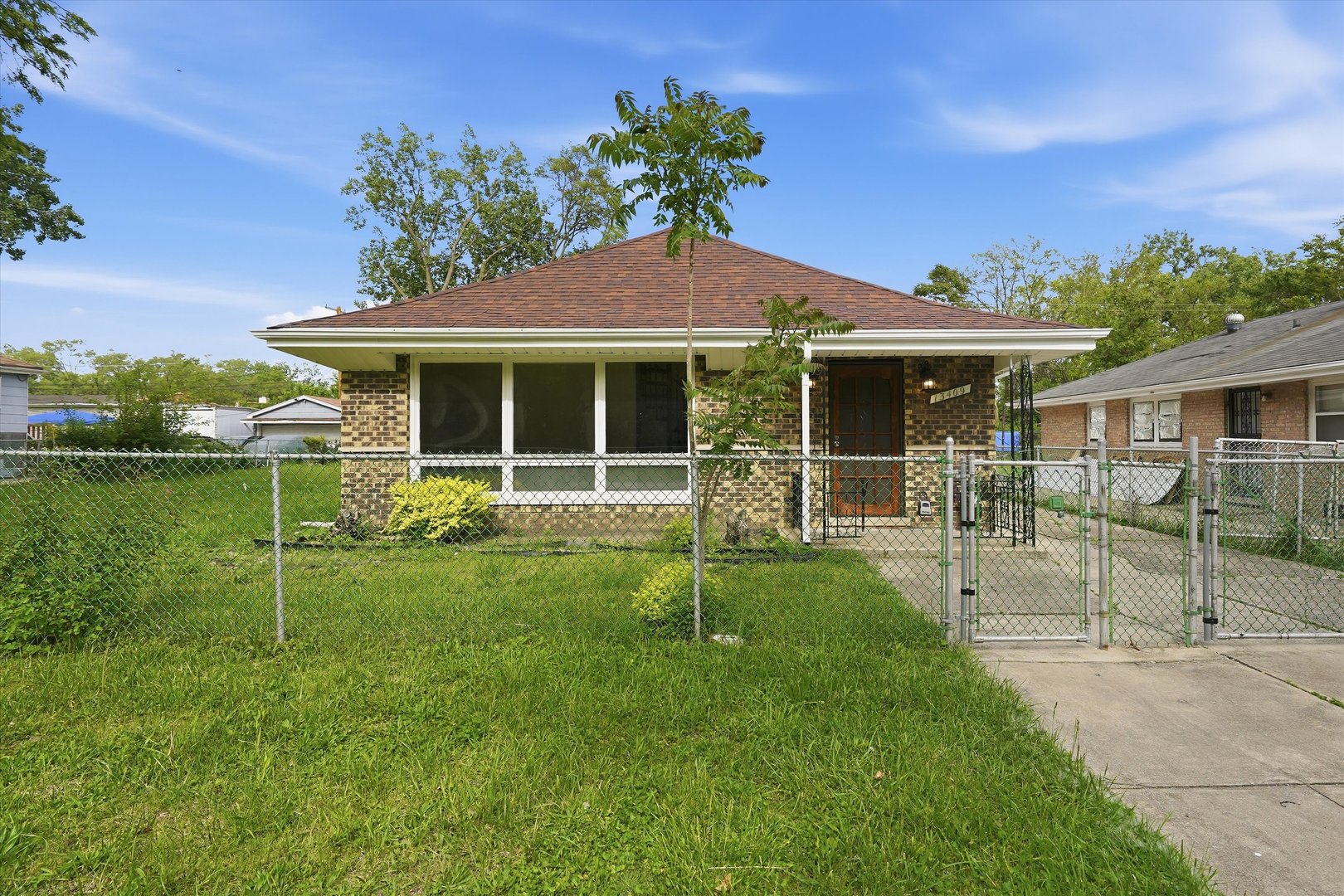 13409 S Komenski Avenue, Robbins, IL