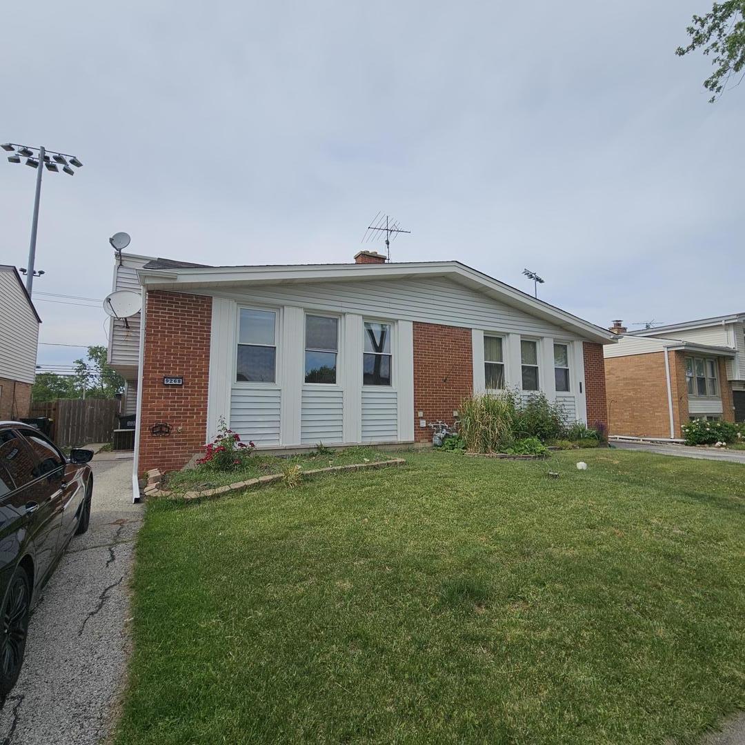 9268 Barberry Lane, Des Plaines, IL