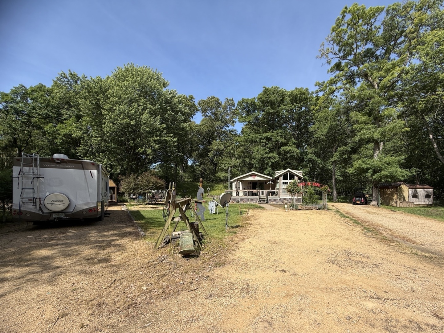 2-17/18/19 Woodhaven Lakes, Sublette, IL