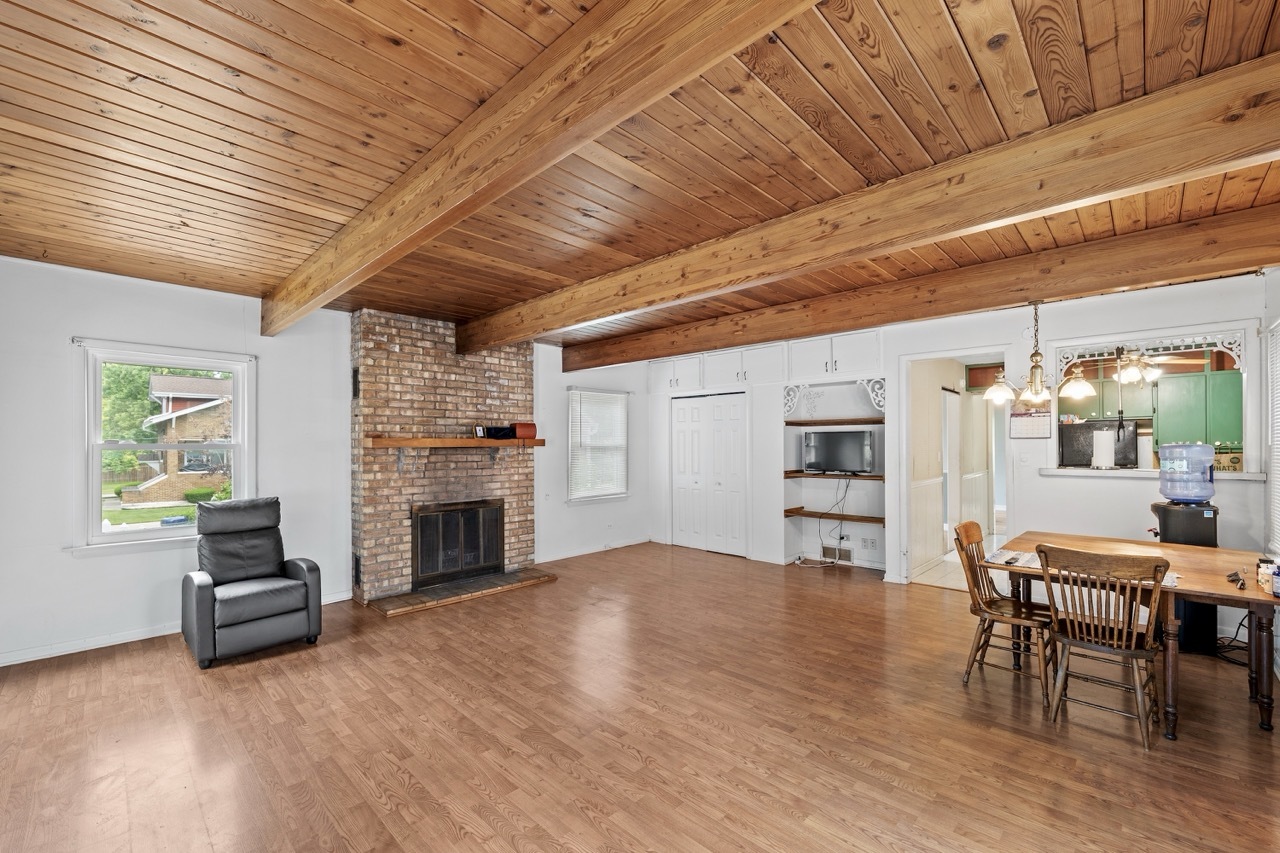1468 Elizabeth Street, Crete, IL