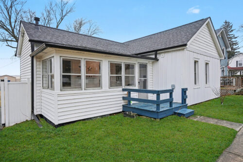 205 E TAYLOR Street, Grant Park, IL