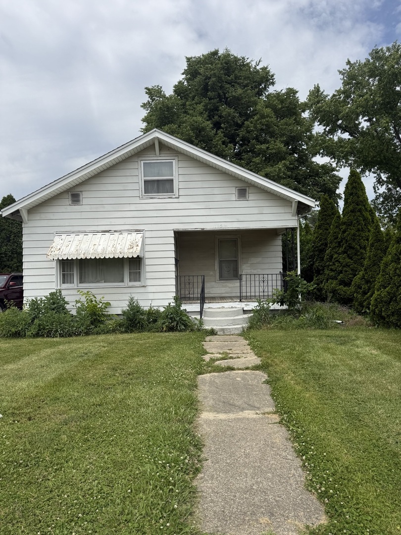 1105 Lincoln Avenue, Charleston, IL