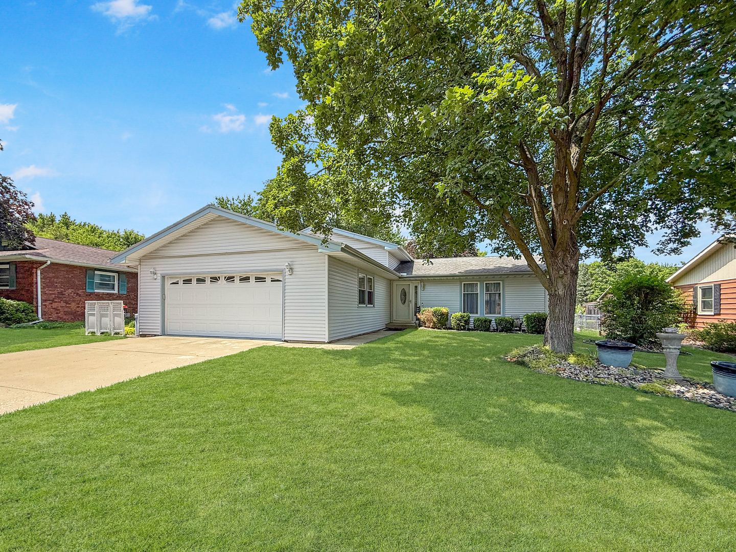 1025 Ruth Crane Drive, Rantoul, IL