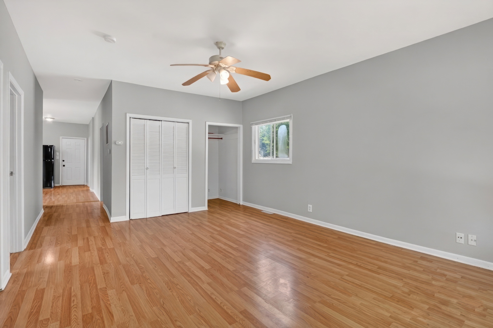 241 S HIGHLAND Drive, Lakemoor, IL