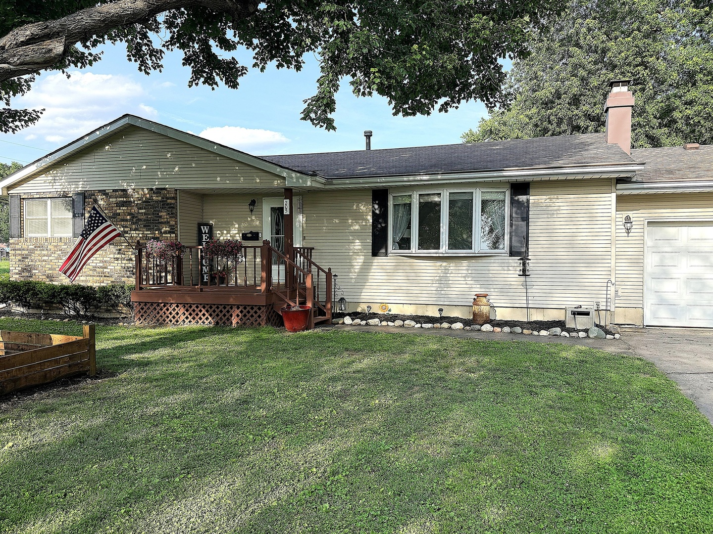 205 S Moose Street, Mason City, IL