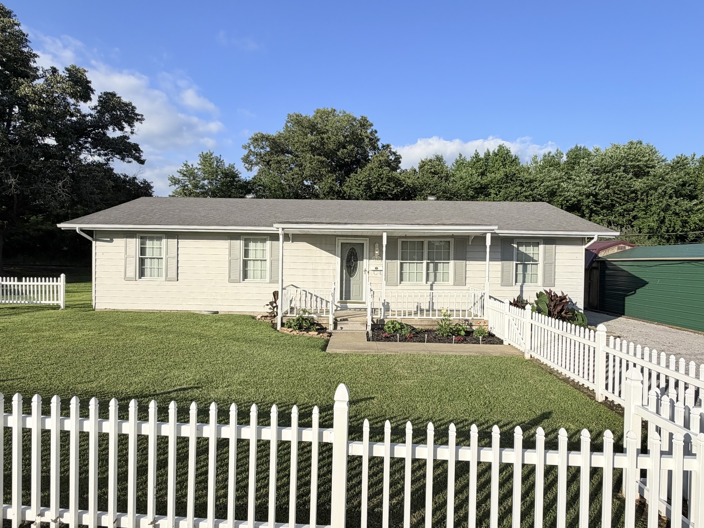 1200 Academy Street, Eldorado, IL