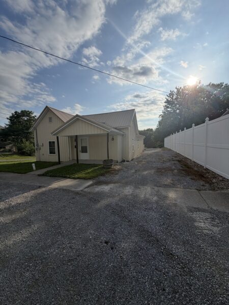 300 N Virginia Street, Mcleansboro, IL
