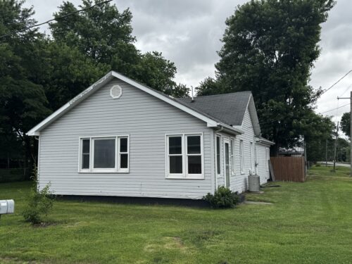 215 E Main Street, Tamaroa, IL