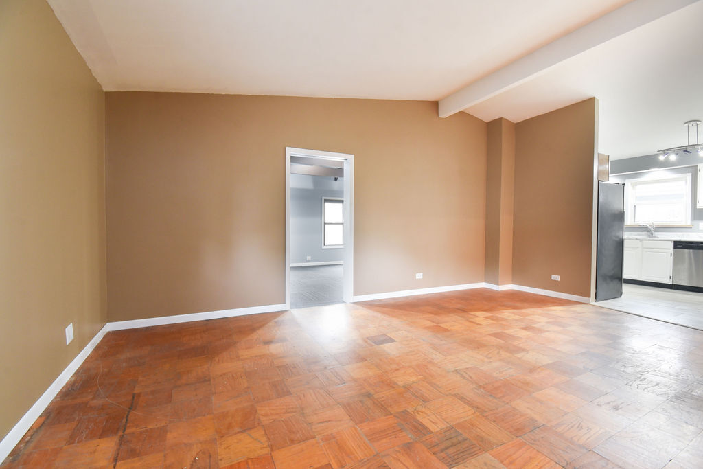 2204 W Central Road, Rolling Meadows, IL