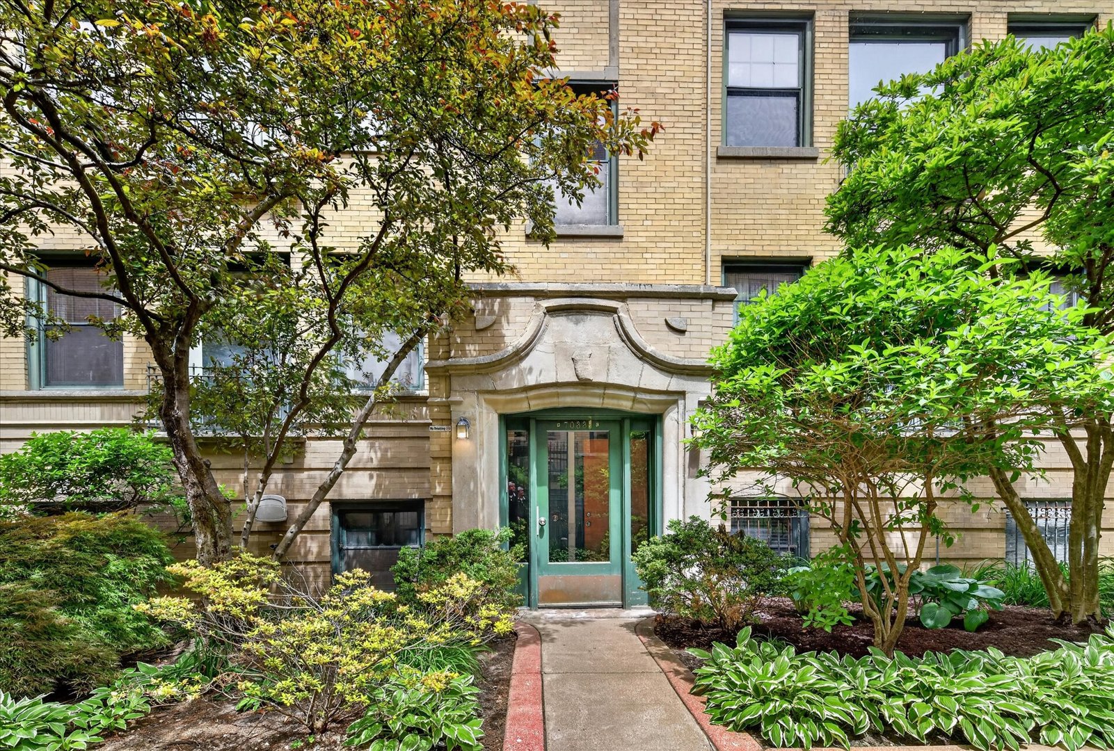 7033 N Sheridan Road #G, Chicago, IL