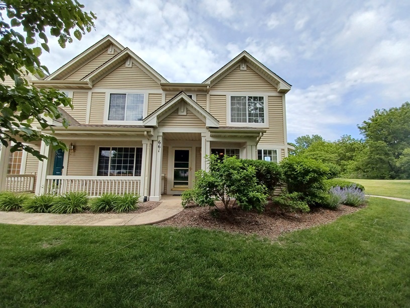 661 Lincoln Station Drive, Oswego, IL