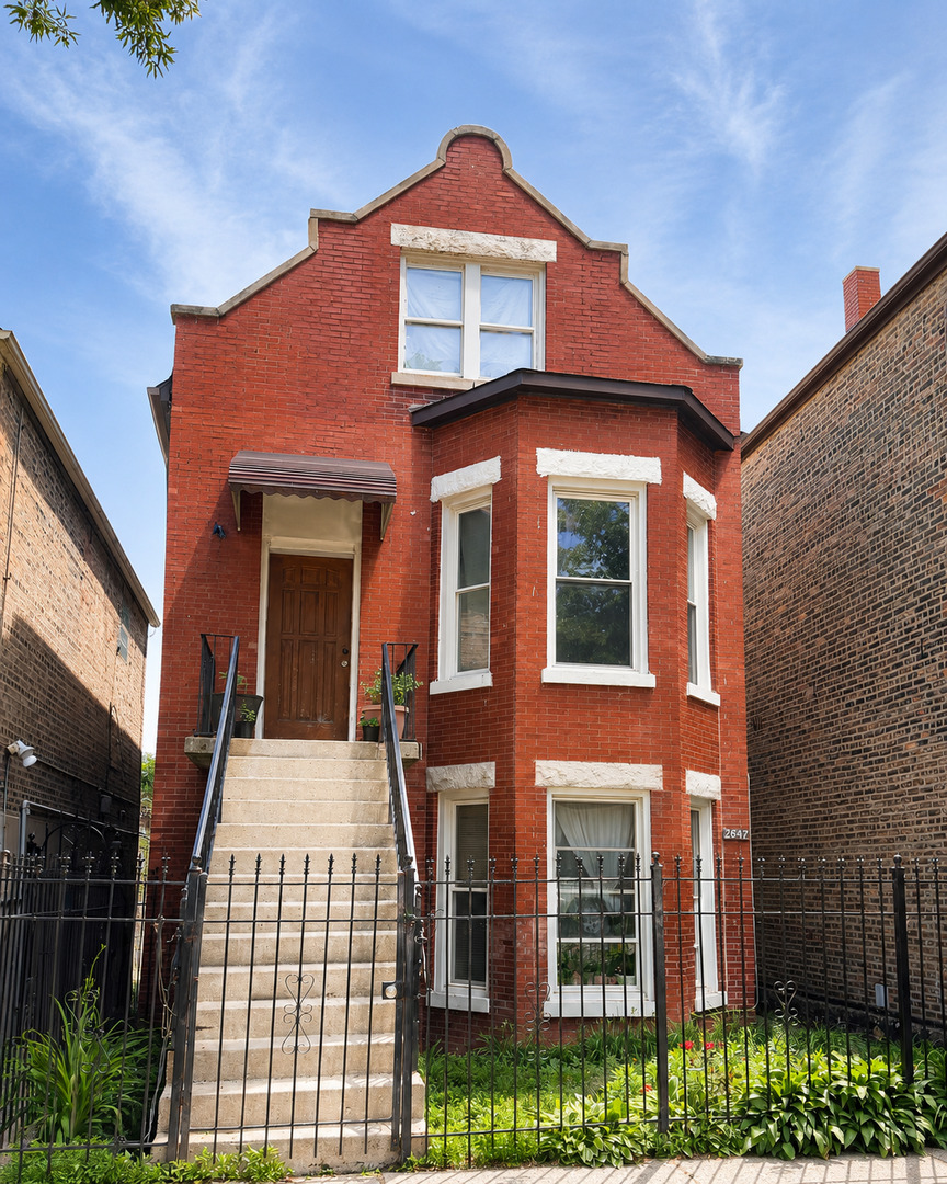 2647 S Trumbull Avenue, Chicago, IL