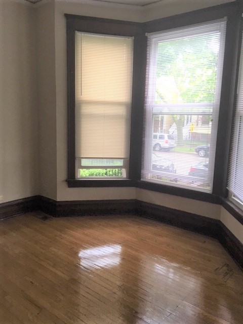 1116 W Wellington Avenue #1, Chicago, IL