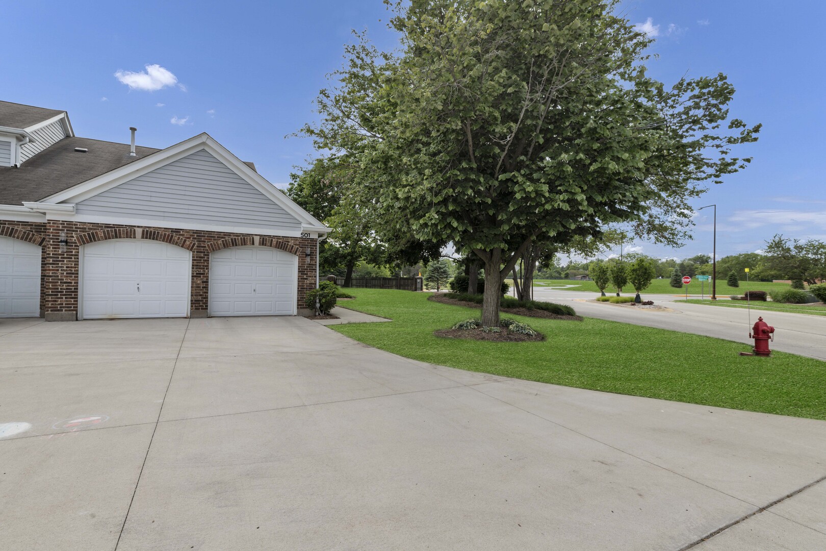 501 Banyan Tree Lane, Buffalo Grove, IL