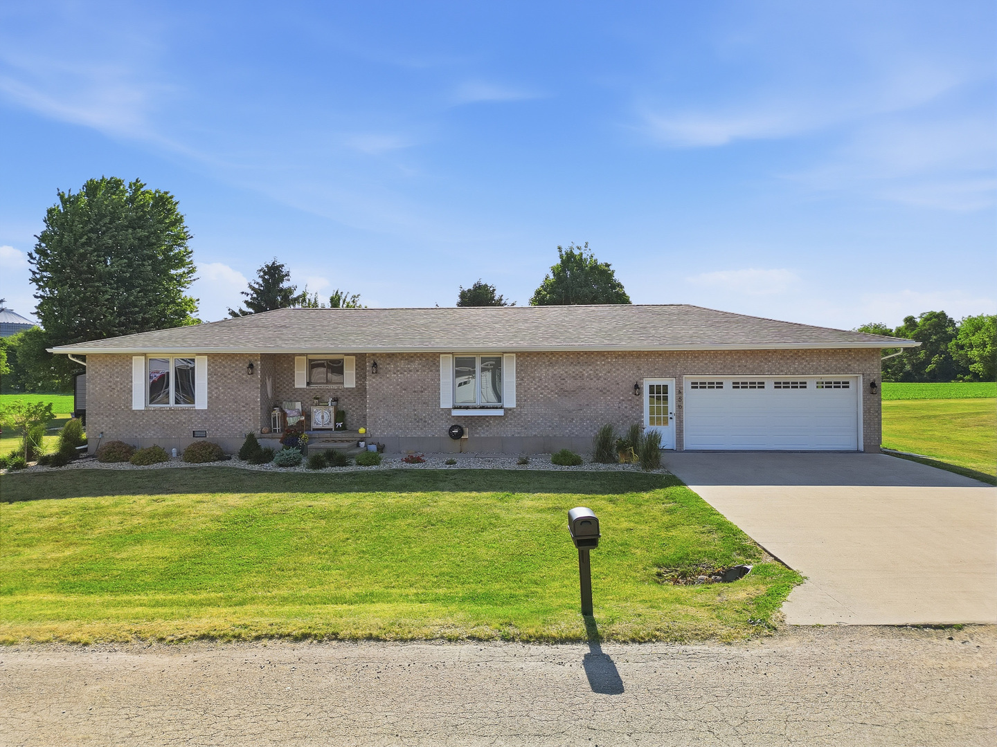 456 N Northland Avenue, Amboy, IL