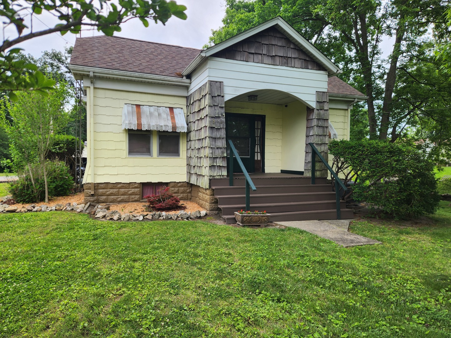 312 N Beaucoup Street, Pinckneyville, IL