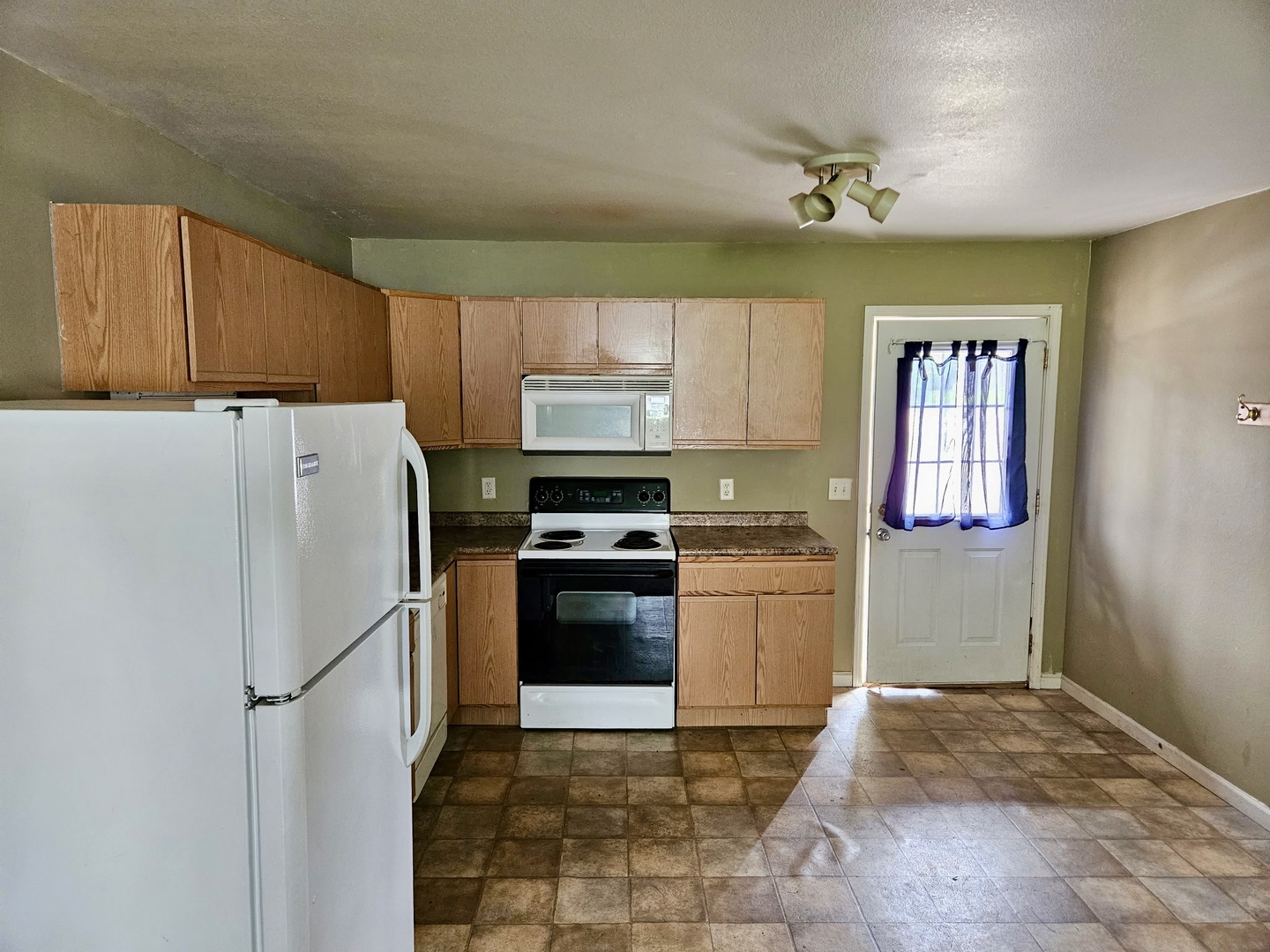 605 Orchard Street, Macomb, IL
