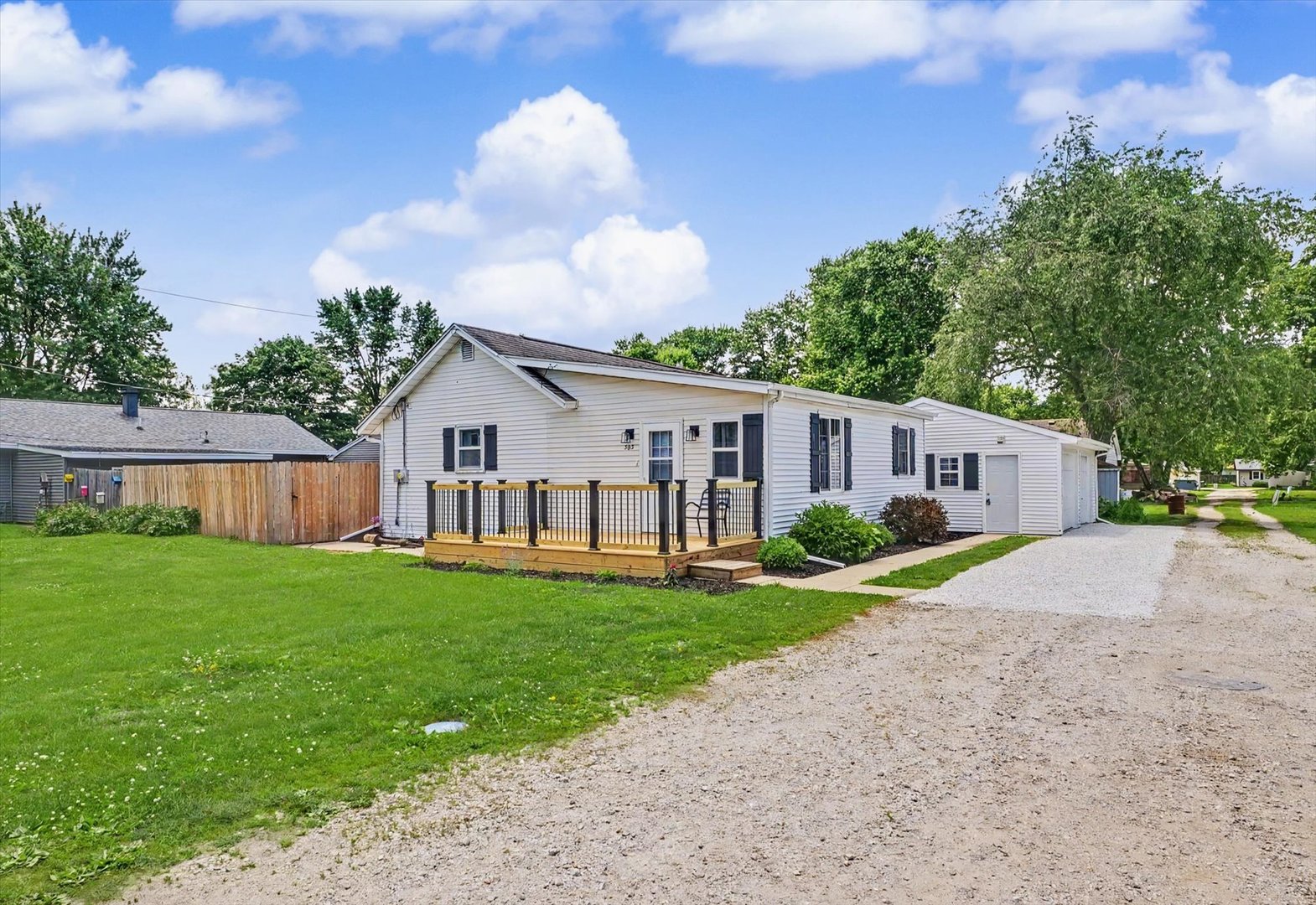 305 S 1st Street, Tolono, IL
