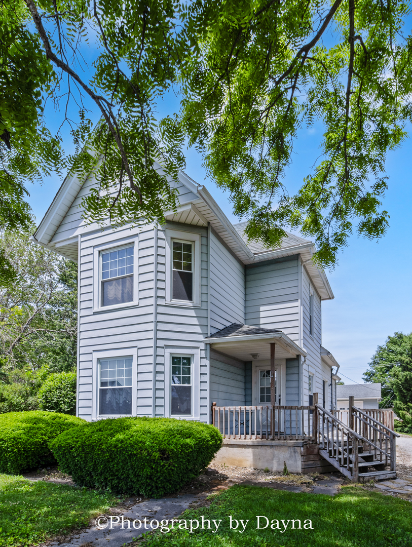 561 W Grant Street, St. Anne, IL