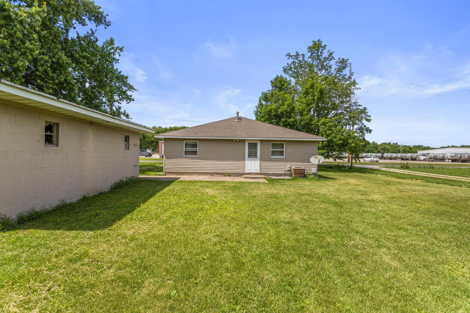 401 Woodworth Drive, Tolono, IL
