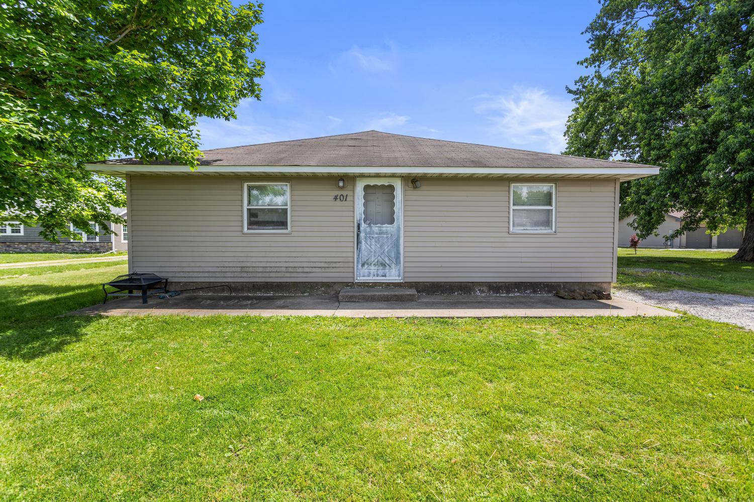 401 Woodworth Drive, Tolono, IL