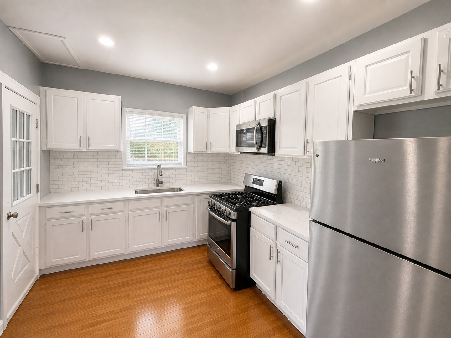 1527 Brookside Avenue, Waukegan, IL