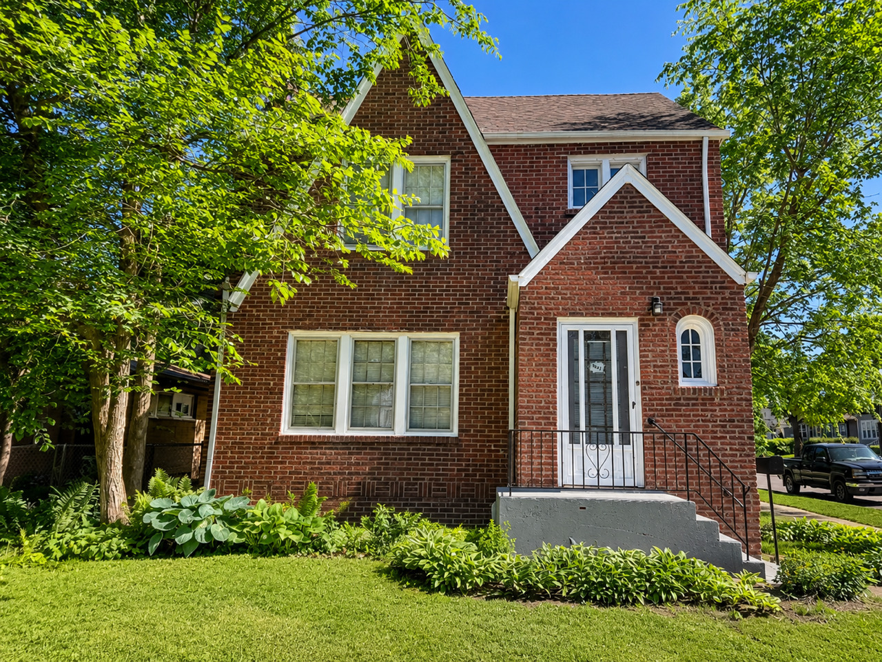 1527 Brookside Avenue, Waukegan, IL