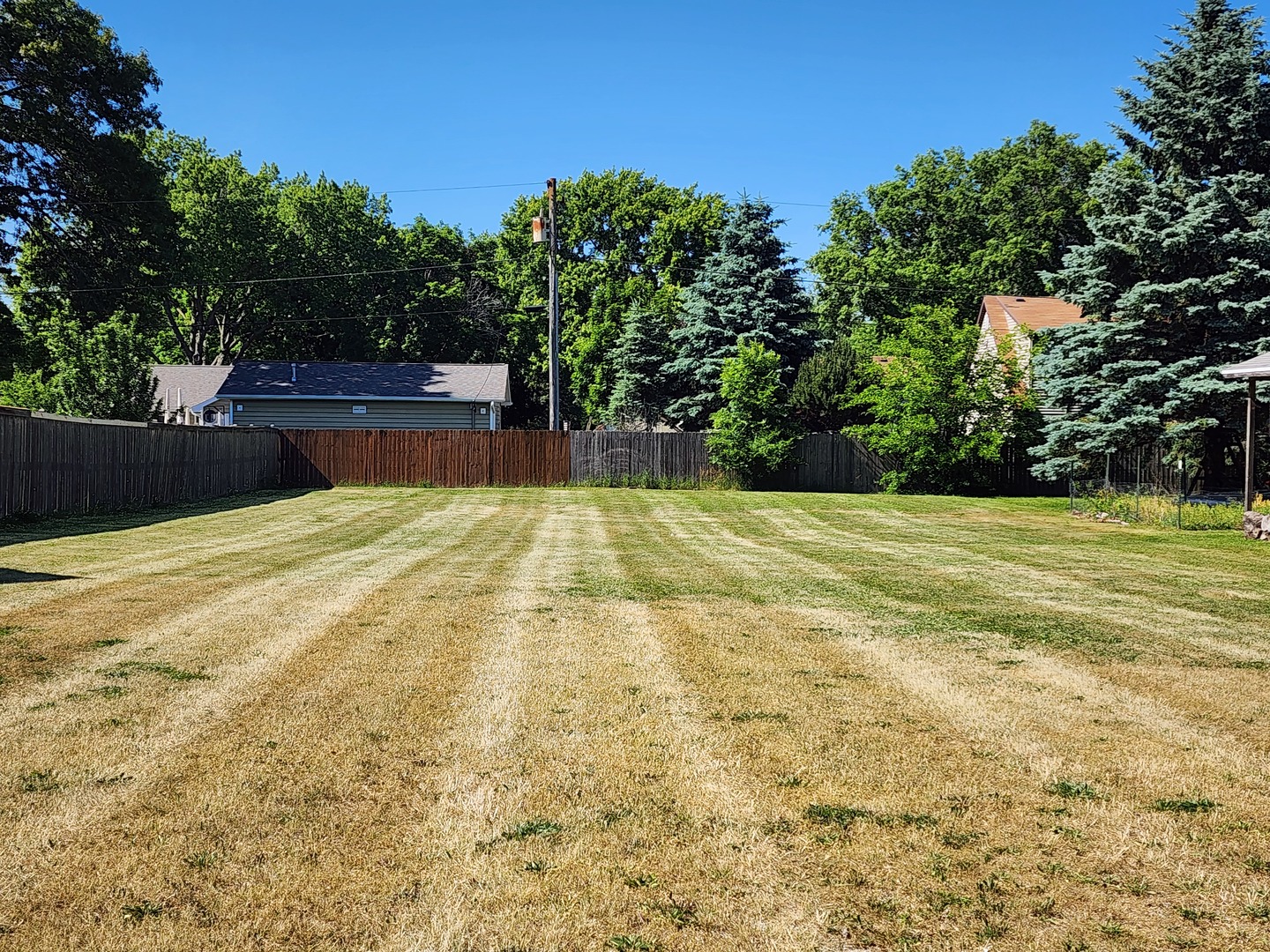 97 W Pine Avenue, Cortland, IL