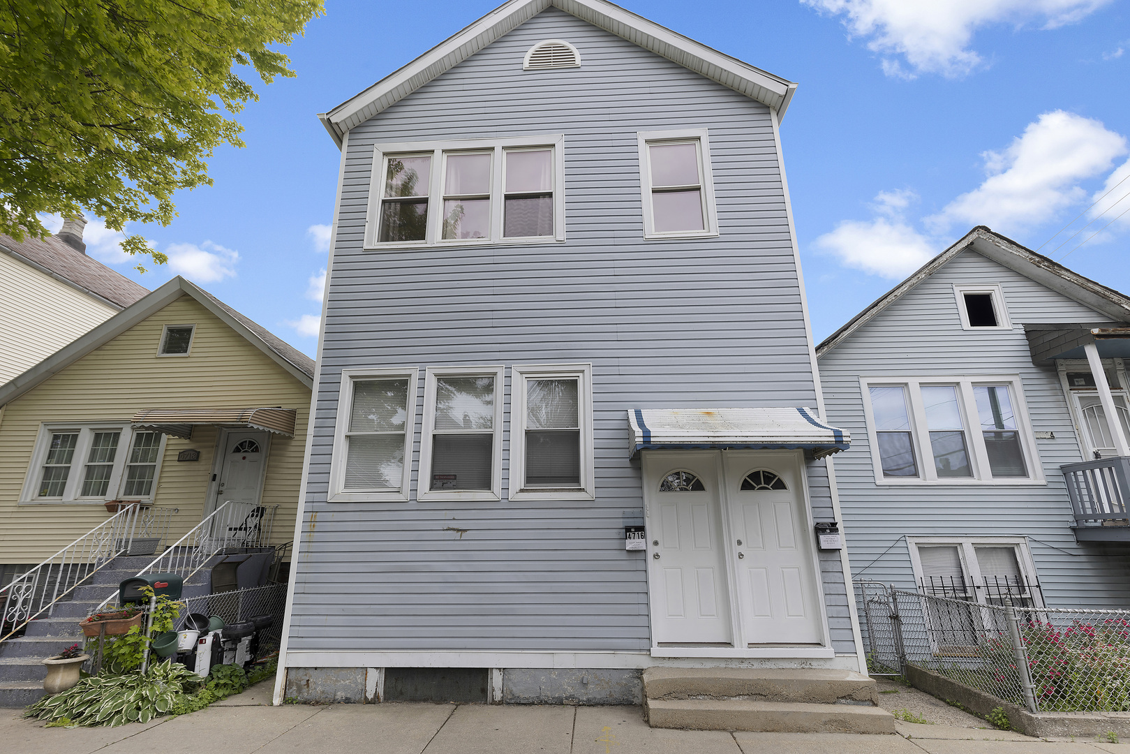 4716 S Loomis Boulevard, Chicago, IL
