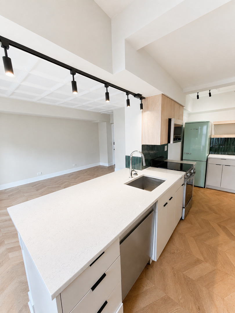 1211 N LASALLE Street #1603, Chicago, IL