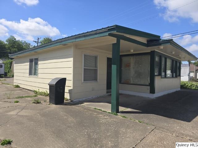 90 W 3rd Street, Dallas City, IL