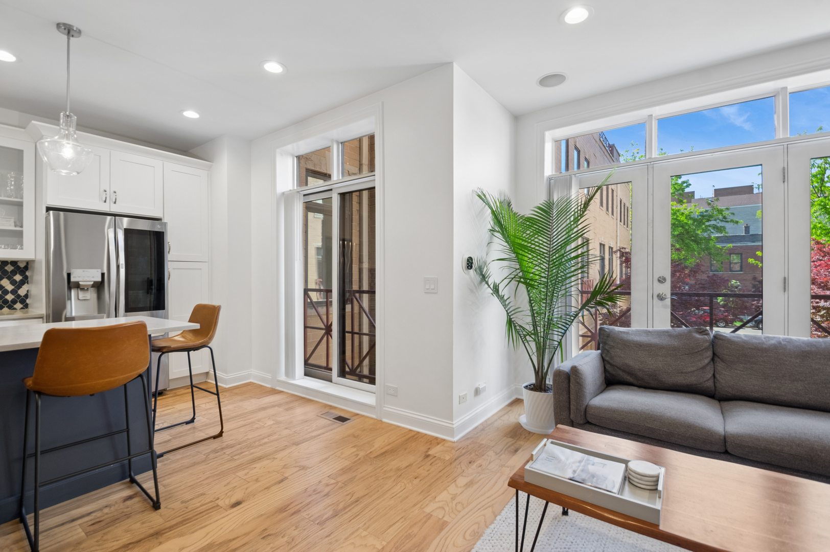 1350 W Byron Street #7, Chicago, IL