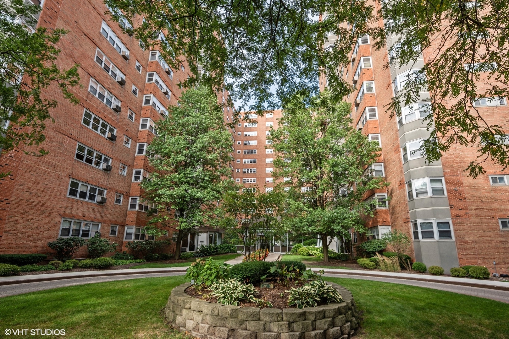 4950 N Marine Drive #301, Chicago, IL