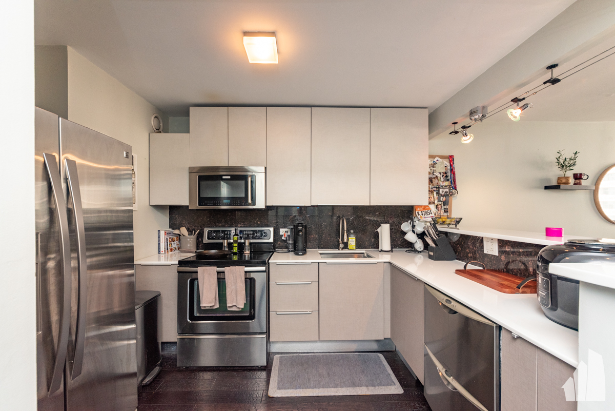 10 E ONTARIO Street #2410, Chicago, IL