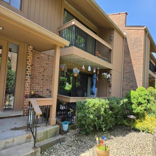 8090 Garfield Avenue #3-1, Burr Ridge, IL