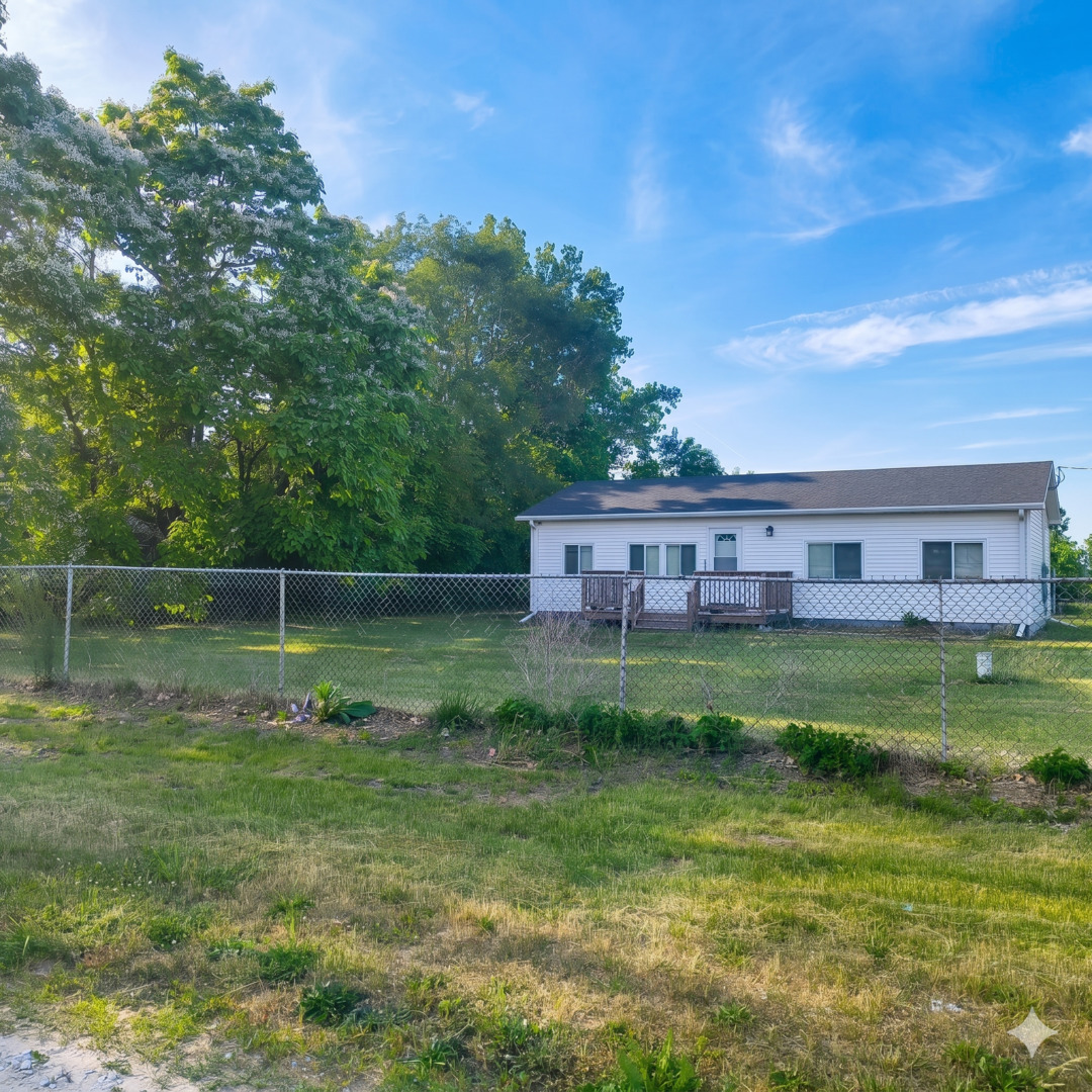17611 E 4750s Road, Pembroke Twp, IL