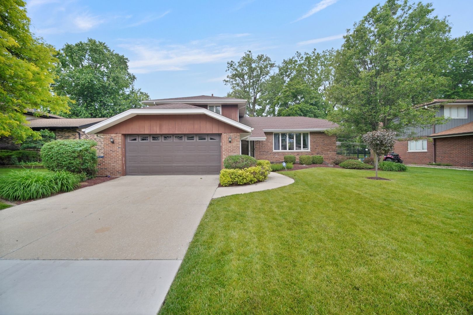 13060 S Cypress Lane, Palos Heights, IL