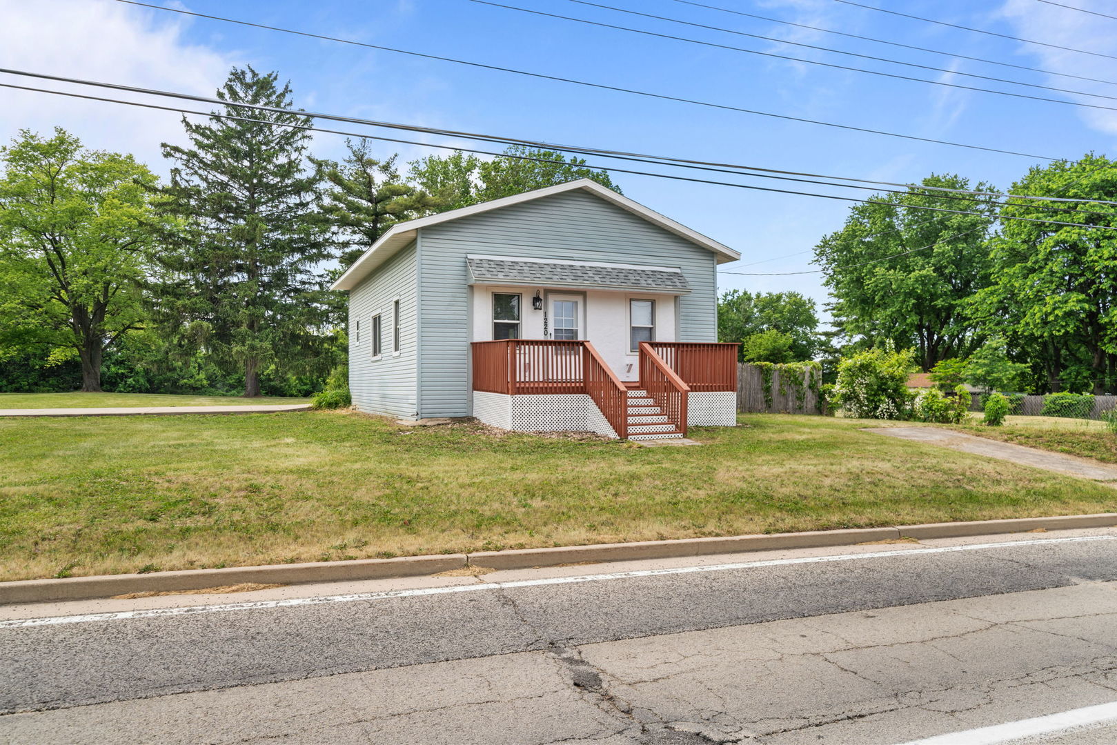 1220 N Springfield Avenue, Rockford, IL