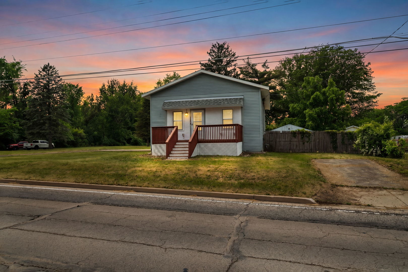 1220 N Springfield Avenue, Rockford, IL