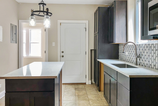 6416 S Campbell Avenue, Chicago, IL