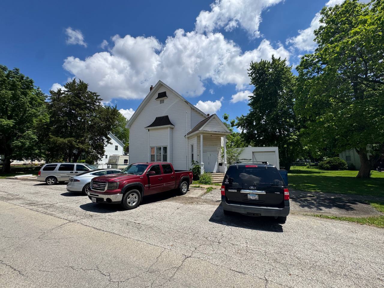 310 N MINIER Avenue, Minier, IL
