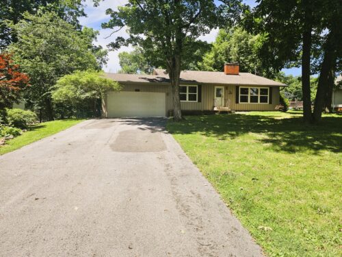 705 Lake Park Road, Mt Vernon, IL