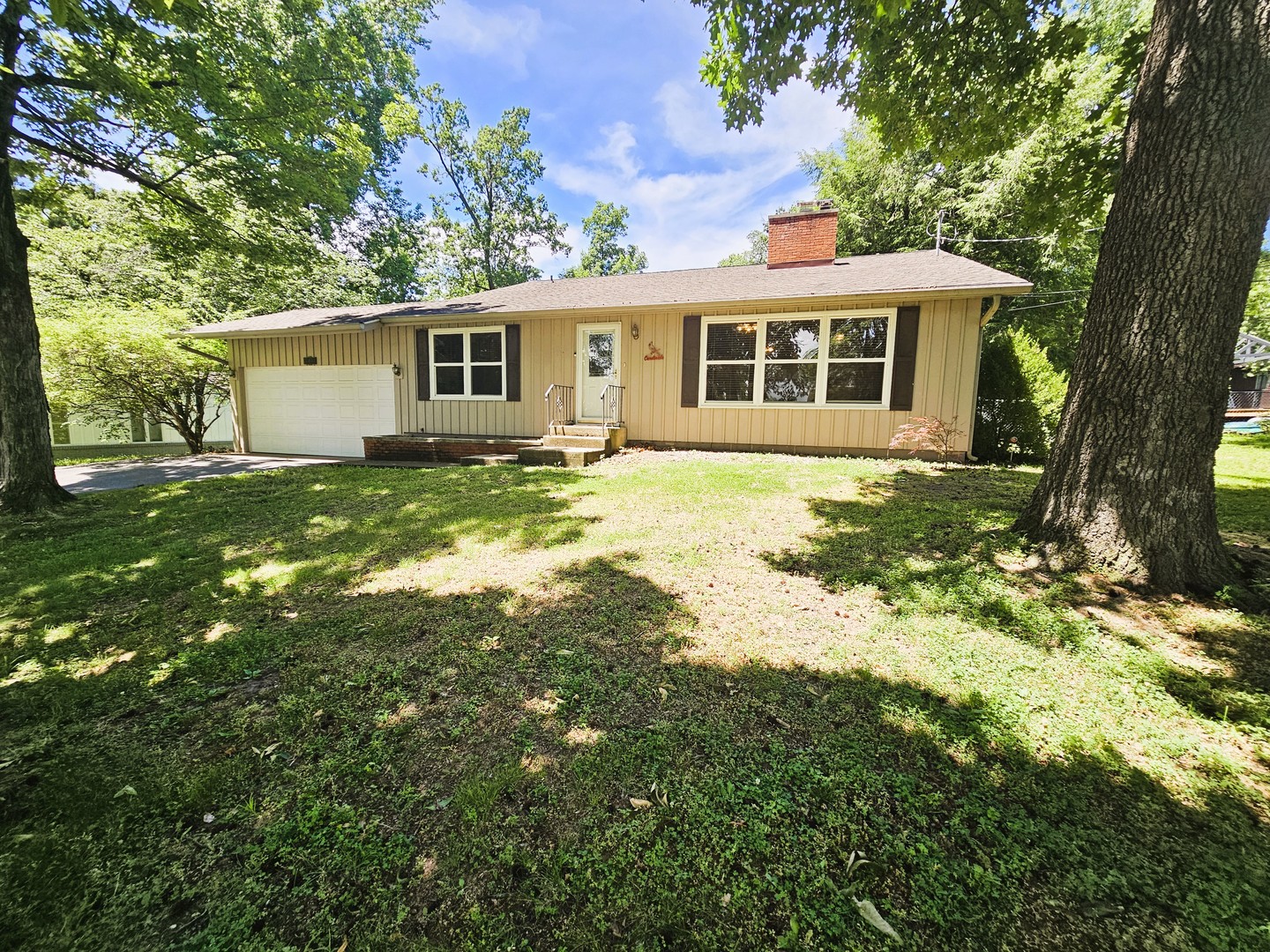 705 Lake Park Road, Mt Vernon, IL