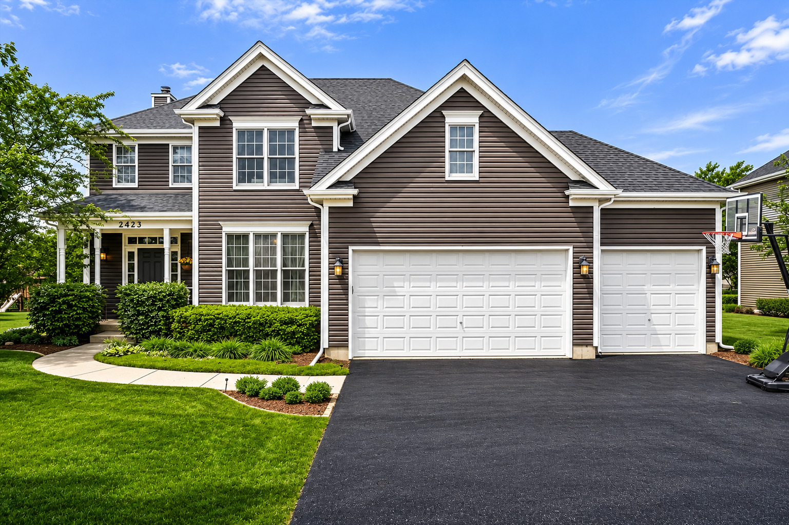 2423 Dustin Drive, Sycamore, IL